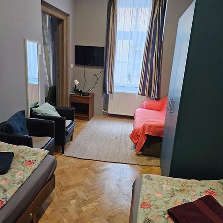 Danubescree Cozy Apartment Budapest Bagian luar foto