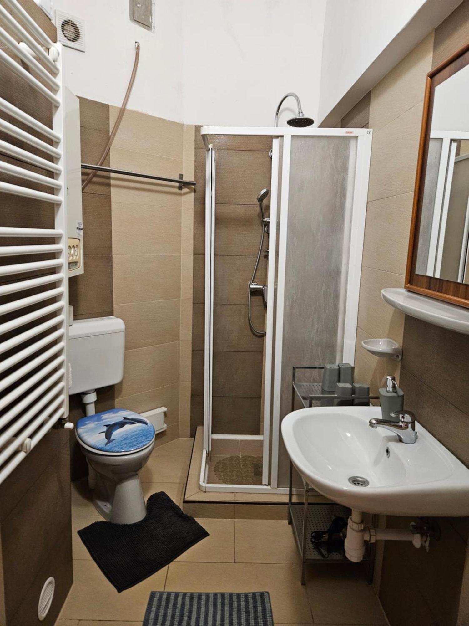 Danubescree Cozy Apartment Budapest Bagian luar foto