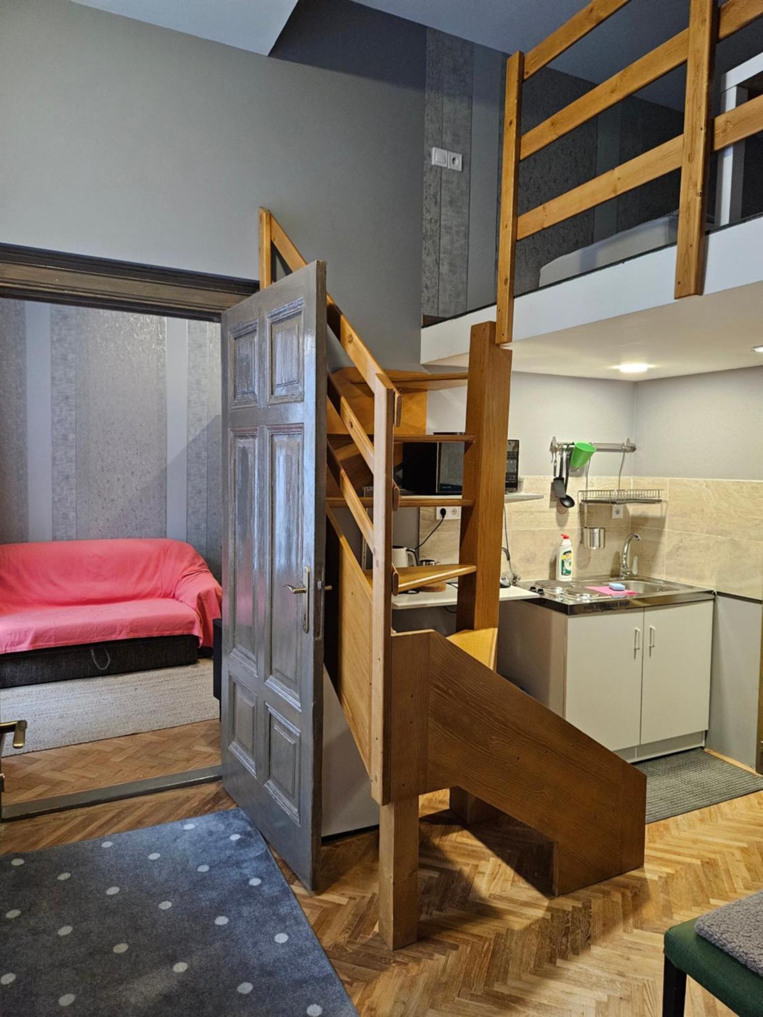 Danubescree Cozy Apartment Budapest Bagian luar foto